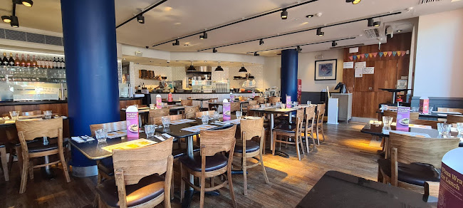 Comments and reviews of Pizza Express