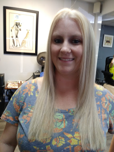 Beauty Salon «Karisma Full Service Beauty Salon», reviews and photos, 1096 Commercial Way, Spring Hill, FL 34606, USA