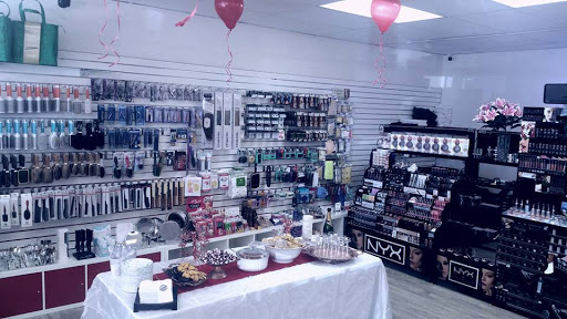 Cosmetics Store «Prima Beauty Supply & Salon», reviews and photos, 2180 Westwood Blvd #1L, Los Angeles, CA 90025, USA