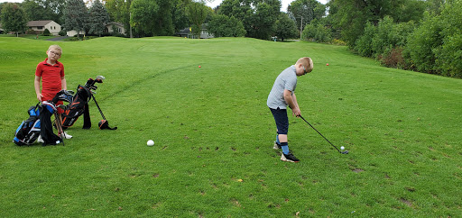 Golf Course «Mendota Heights Par 3 Golf Crs», reviews and photos, 1695 Dodd Rd, Mendota Heights, MN 55118, USA