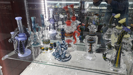 Tobacco Shop «Blue Moon Smoke Shop», reviews and photos, 470 Commonwealth Avenue, Boston, MA 02215, USA