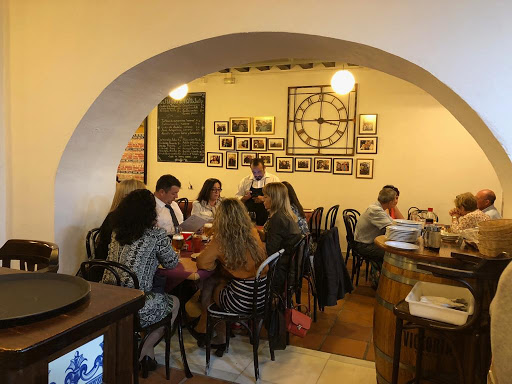 Taberna La Antigua - C. Trinidad Grund, 12, 29001 Málaga