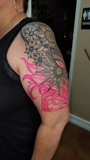 Tattoo Shop «Jolly Roger Tattoo», reviews and photos, 1375 Rock Quarry Rd #203, Stockbridge, GA 30281, USA