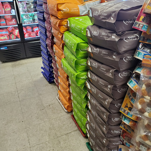 Animal Feed Store «Family Pet Food Center», reviews and photos, 1228 S Military Ave, Green Bay, WI 54304, USA