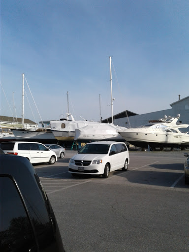 Marine Supply Store «West Marine», reviews and photos, 389 Deale Rd, Tracys Landing, MD 20779, USA