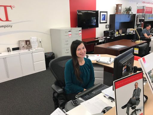 Furniture Rental Service «CORT Furniture Rental & Clearance Center», reviews and photos, 19885 Stevens Creek Blvd, Cupertino, CA 95014, USA