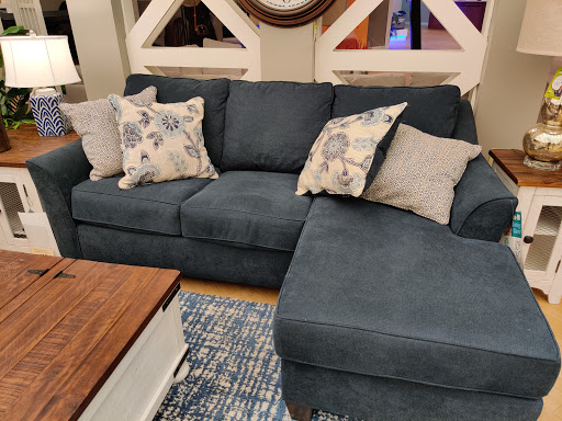 Furniture Store «Pilgrim Furniture & Mattress City Southington», reviews and photos, 55 Graham Pl, Southington, CT 06489, USA