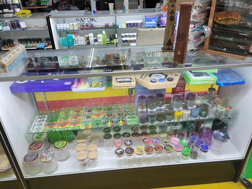 Tobacco Shop «Smoken Smoke House», reviews and photos, 13260 Woodruff Ave, Downey, CA 90242, USA