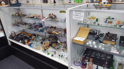 Tobacco Shop «Pitbull Tobacco & More», reviews and photos, 154 S Rosemont Rd, Virginia Beach, VA 23452, USA