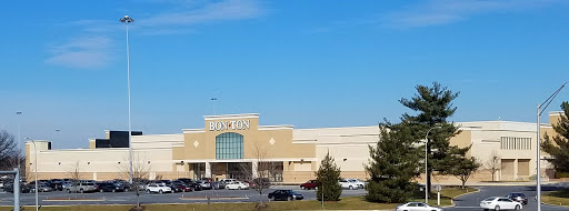 Department Store «Bon-Ton Furniture Gallery», reviews and photos, 870 Plaza Blvd, Lancaster, PA 17601, USA