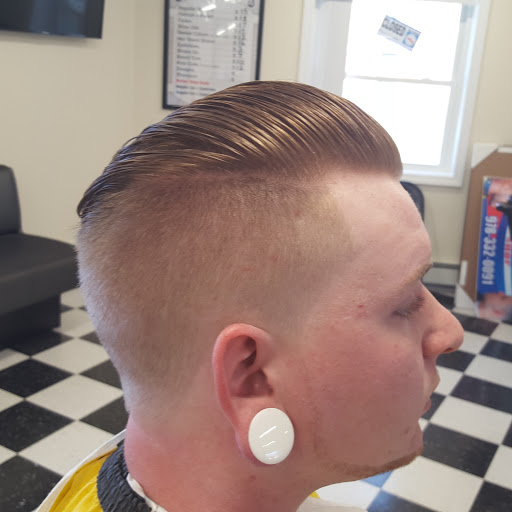 Barber Shop «Tom Office Barber Shop», reviews and photos, 28 Osgood St, Methuen, MA 01844, USA