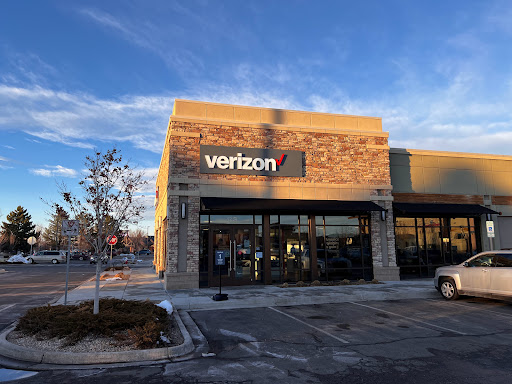 Cell Phone Store «Verizon», reviews and photos, 1234 S Hover Rd #200, Longmont, CO 80501, USA