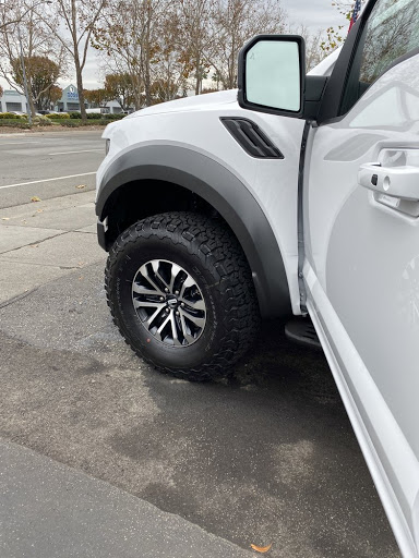 Car Wash «Classic Car Wash - Los Gatos», reviews and photos, 16500 Lark Ave, Los Gatos, CA 95032, USA