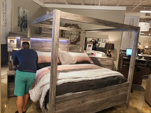 Furniture Store «Ashley HomeStore», reviews and photos, 2915 N Dale Mabry Hwy, Tampa, FL 33607, USA
