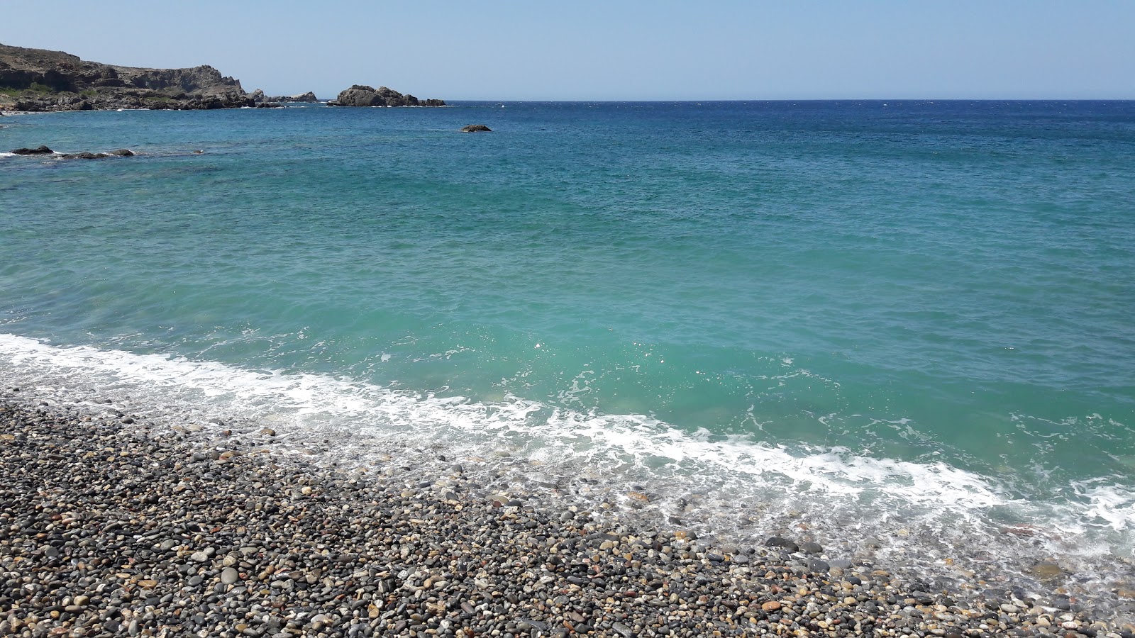 Photo of Keramoti Beach with partly clean level of cleanliness