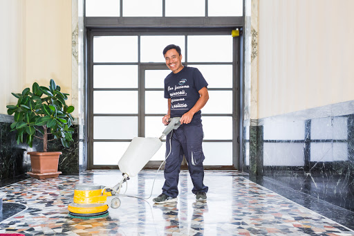 Aurora Cleaning | Servizi di pulizia - Pulizie professionali uffici, appartamenti. Lavaggio divani, poltrone e materassi a domicilio.