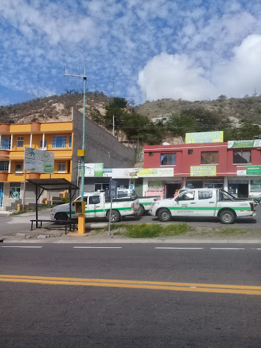 Opiniones de Parada Aqua Park Trans Guayllabamba en Quito - Servicio de transporte