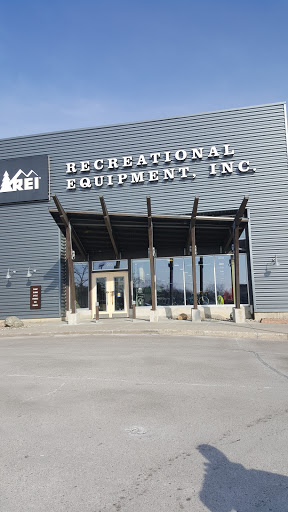 Camping Store «REI», reviews and photos, 970 W Eisenhower Pkwy, Ann Arbor, MI 48103, USA