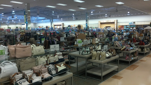 Department Store «Bealls Store», reviews and photos, 1458 W Granada Blvd, Ormond Beach, FL 32174, USA