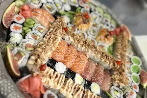 Red Sushi image
