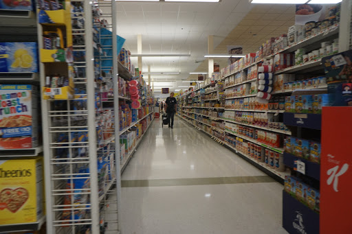 Grocery Store «Super Stop & Shop», reviews and photos, 316 Grove St, Braintree, MA 02184, USA