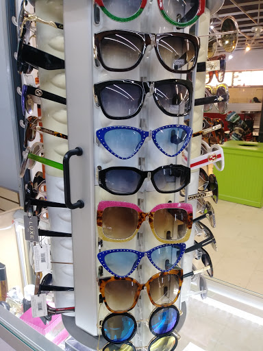 Discount Store «Greenbriar Discount Mall», reviews and photos, 2975 Headland Dr SW, Atlanta, GA 30311, USA