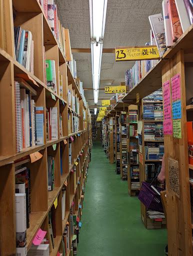Book Store «Chamblin Bookmine», reviews and photos, 4551 Roosevelt Blvd, Jacksonville, FL 32210, USA