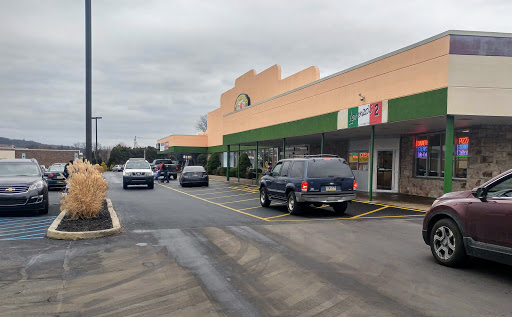 Supermarket «Superfood Marketplace - Allentown, PA», reviews and photos, 704 W Emmaus Ave, Allentown, PA 18103, USA