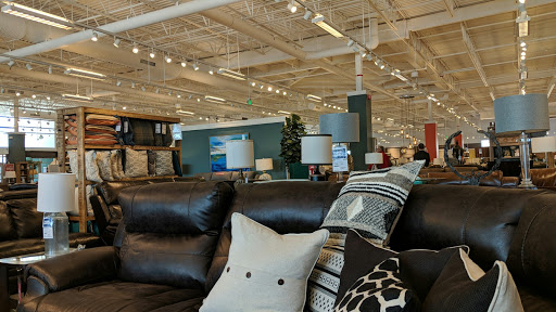 Furniture Store «Art Van Furniture - Algonquin», reviews and photos, 1500 S Randall Rd, Algonquin, IL 60102, USA