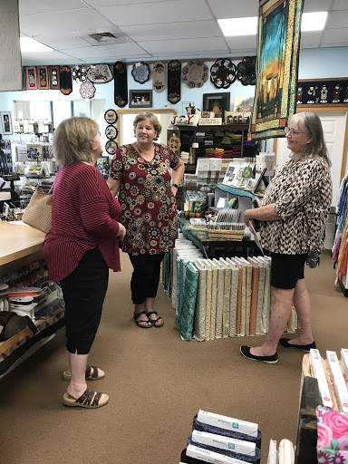 Quilt Shop «In Stitches Quilt & Fabric», reviews and photos, 4017 Conrad Weiser Pkwy, Womelsdorf, PA 19567, USA
