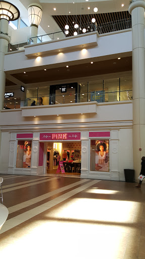 Shopping Mall «Bay Plaza Shopping Center», reviews and photos, 2100 Bartow Ave, Bronx, NY 10475, USA