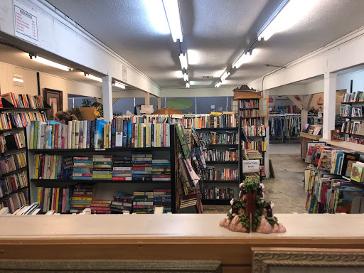 Thrift Store «Snowline Hospice Thrift Store Folsom», reviews and photos, 616 E Bidwell St, Folsom, CA 95630, USA