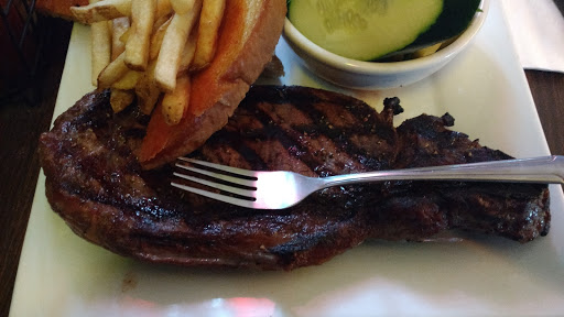 Murray's Saloon & Eatery