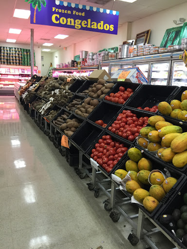 Supermarket «La Isla Supermarket», reviews and photos, 9722 US-192, Clermont, FL 34714, USA