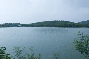 The Lake Park image