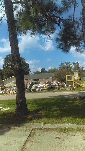 Salvation Army Thrift Store, 1003 Florida Ave SW, Denham Springs, LA 70726, USA, 