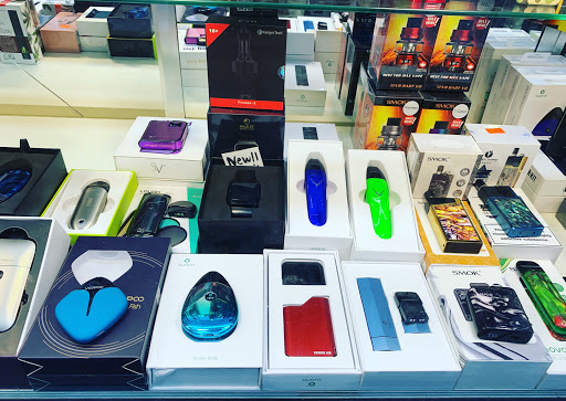 Tobacco Shop «Six Fifty Smoke Shop», reviews and photos, 2394 Junipero Serra Blvd, Daly City, CA 94015, USA