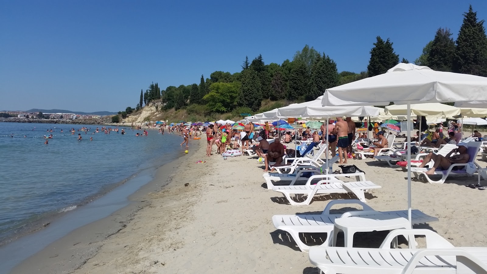 Zdjęcie Spectra beach z powierzchnią drobny biały piasek