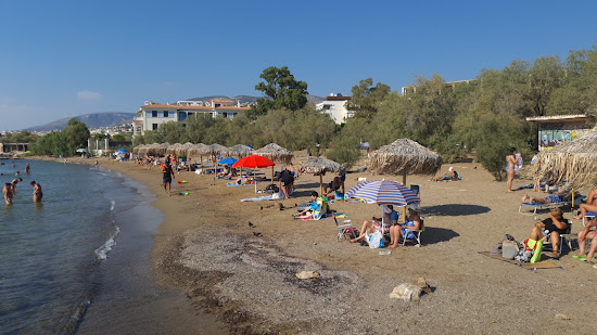 Mikro Kavouri beach