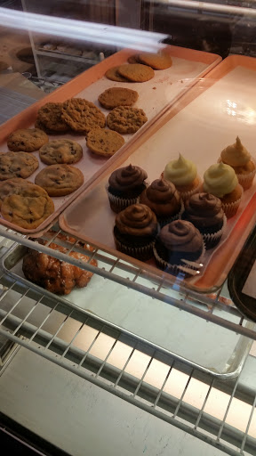 Donut Shop «Mary Lou Donuts», reviews and photos, 1830 S 4th St, Lafayette, IN 47905, USA