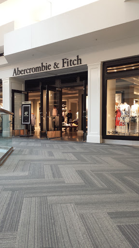 Shopping Mall «Woodfield Mall», reviews and photos, 5 Woodfield Mall, Schaumburg, IL 60173, USA