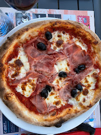 Pizza du Restaurant italien La Dolce Vita ~ Ristorante&Pizzeria / St Clair du Rhône à Saint-Clair-du-Rhône - n°14