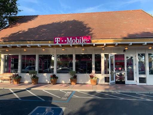 T-Mobile, 3600 Bel Aire Plaza, Napa, CA 94558, USA, 