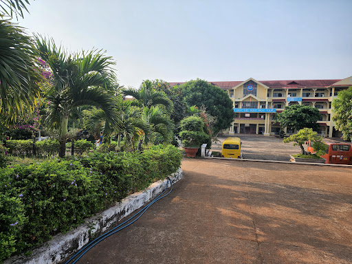 Trường THPT Nguyễn Chí Thanh