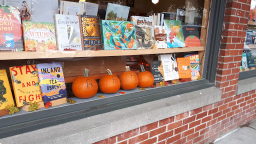Book Store «Eagle Harbor Book Co», reviews and photos, 157 Winslow Way E, Bainbridge Island, WA 98110, USA