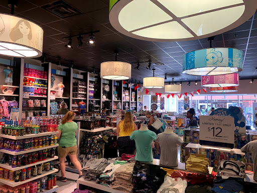 Toy Store «Disney Store», reviews and photos, 400 Premium Outlets Dr, Monroe, OH 45050, USA