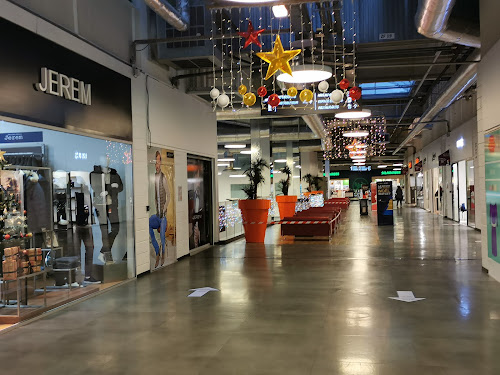 Grand magasin Galeries Lafayette Outlet Vélizy Vélizy-Villacoublay