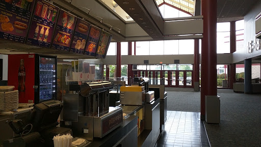 Movie Theater «Showcase Cinemas Worcester North», reviews and photos, 135 Brooks St, Worcester, MA 01606, USA