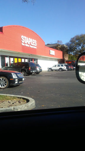 Office Supply Store «Staples», reviews and photos, 51-10 Broadway, Woodside, NY 11377, USA