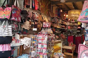 Tha Tian Market image